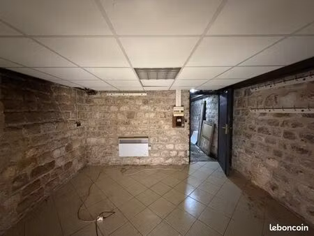 cave de stockage 25 m² - paris 11ème (nation-charonne)