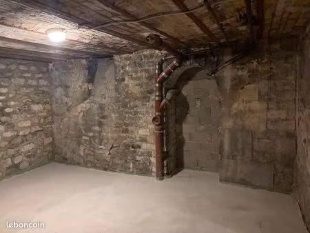 cave saine de 45m2 à vendre paris 11/ marais