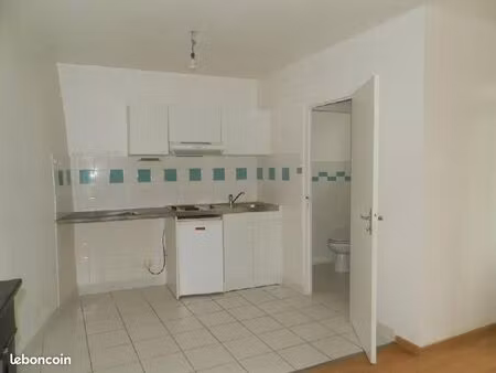 studio 1 pièce 25 m²
