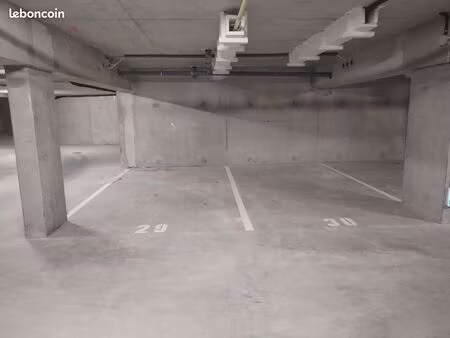 places de parking couvert