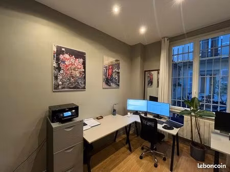 location d'une surface de bureau de 42m2 proche métro villiers et gare saint-lazare