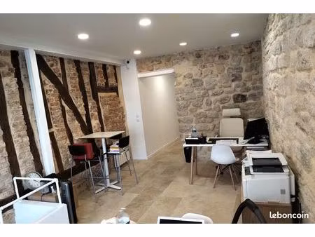 3 postes de travail à louer