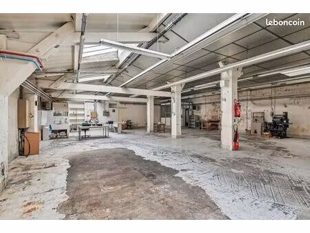 local bureaux 481 m²