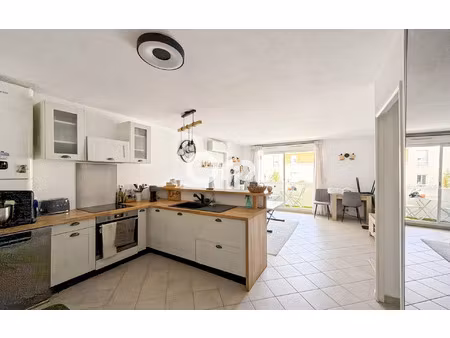 appartement aubagne 52.75 m² t-2 à vendre  223 500 €