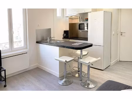 location appartement  21.89 m² t-1 à châtillon  753 €