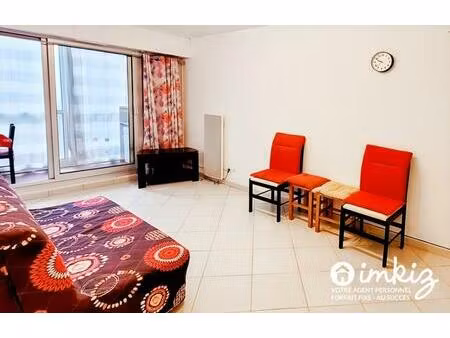 appartement f2 en forêt   au bord de la mer