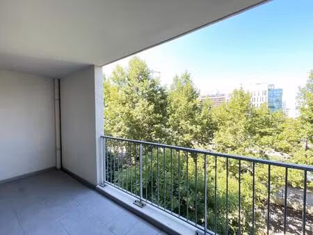 appartement de type 3 renove avec terrasse