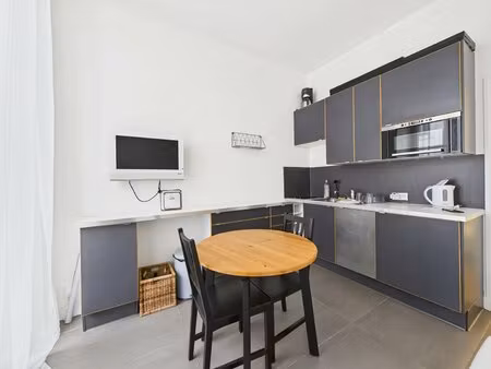 paris 2ème - studio meublé - sentier