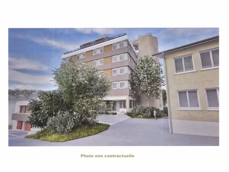 rue du roussillon plateau de bureaux à aménager de 178m2