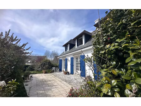 maison crach 125 m² t-6 à vendre  441 000 €