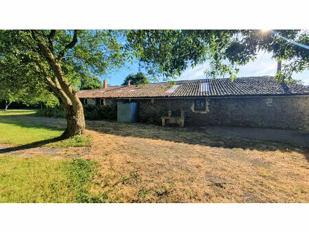 vente grange 4 pièces  226.00m²  montrevault