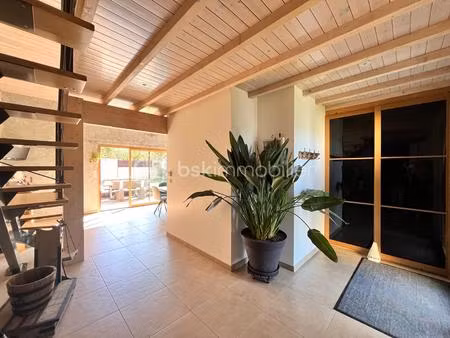 maison en pierre de 162 m² à landemont