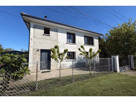 a ste livrade/lot maison rénovée sur deux niveaux