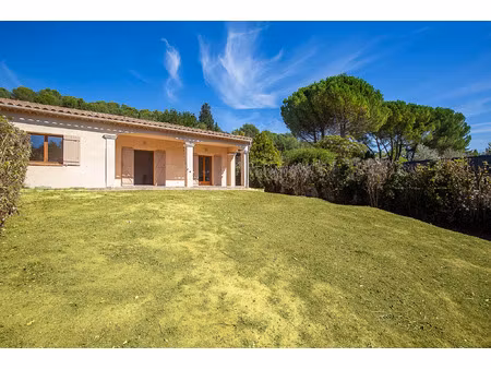 location maison 4 pièces 108 m² à aix-en-provence (13080)