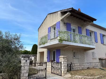 villa t4 90 m2 avec extérieur centre-ville graveson - 11
