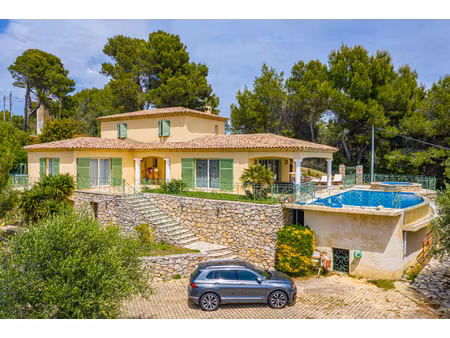 villa nice ouest 6 pièces 210 m2 piscine +terrain 2300m²