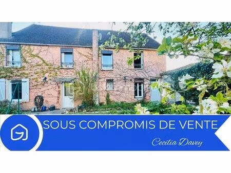 maison ancienne de 160 m² à villeneuve-l'archeveque