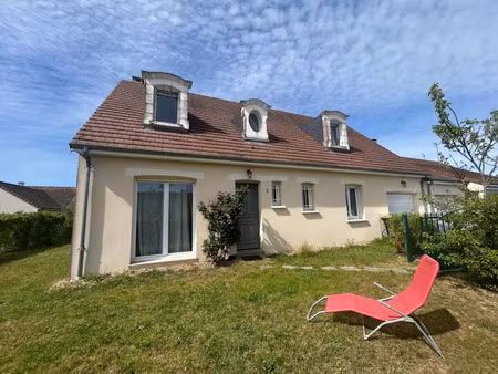 location maison 5 pièces 155 m² à vineuil (41350)  1 415 €