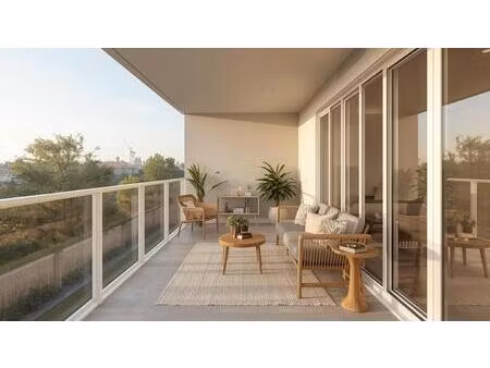 **balcon de 12 m2 - parking inclus - lumineux appartement 2 pièces proximité commerces