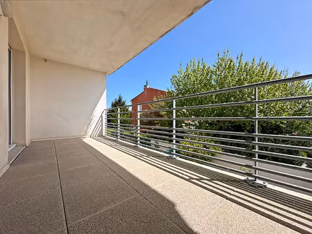 à vendre marseille 13013 appartement t3 lou local professionnel saint-mitre  à deux pas de