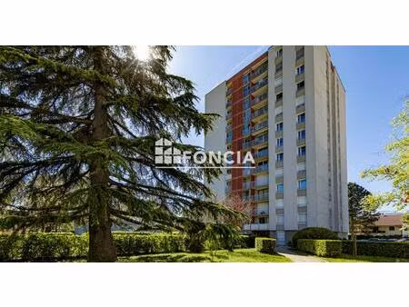 t3 avec balcon dans secteur recherché