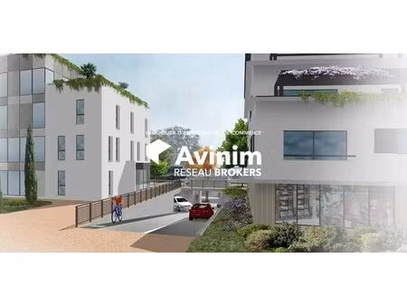 vente commerce 98 m²