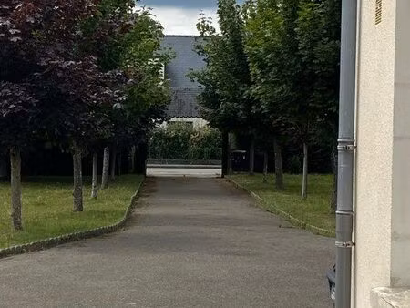 maison 6 pièces  grenier aménageable sur très agréable terrain arboré de 4720 m2   grand h