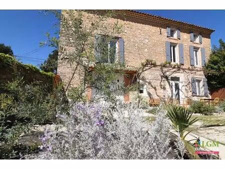 charme et authenticité au cœur de la provence - mas de ville rénové avec jardin