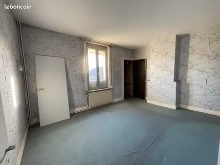 t3 duplex 73 m² – travaux - gare