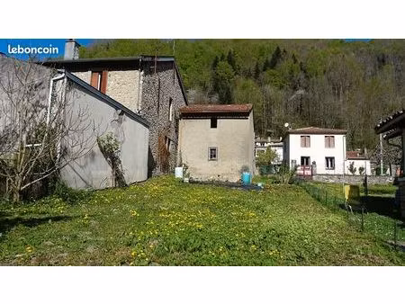 bâtiment 1 pièce 26 m²