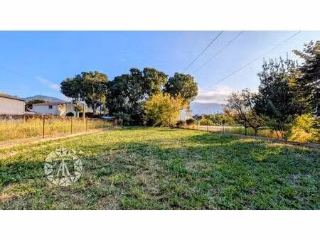 terrain constructible à vendre