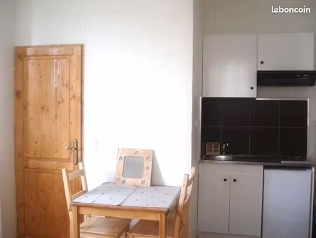 studio meuble roissy aeroport