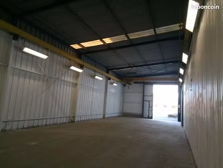 entrepot 192 m² locaux activites