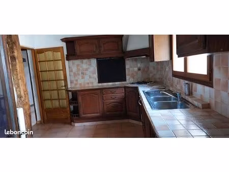 flassans t2 avec terrasse