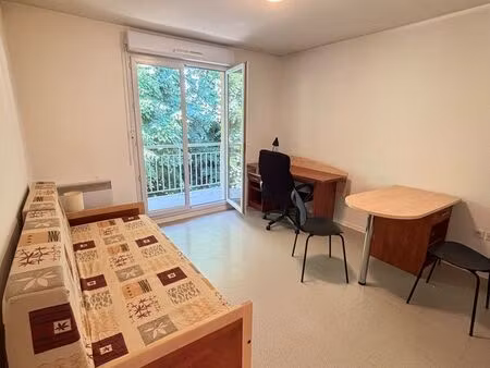studio ? studio meublé avec balcon + parking privé – proche centre-ville et campus ??