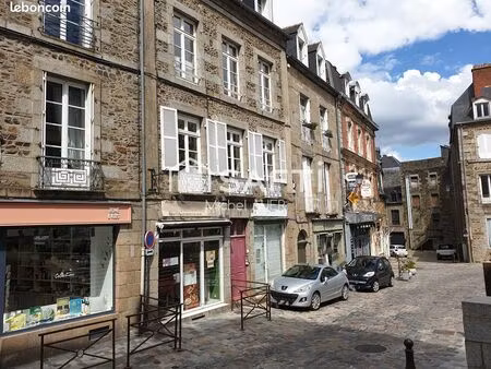 murs commerciaux 60 m² fougeres