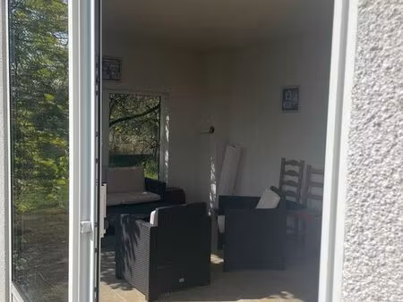 location chambre + wc+ sal de bain