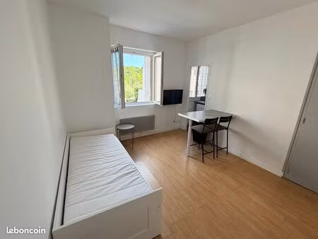 studio meublé lumineux – 19 m² – aire-sur-l’adour