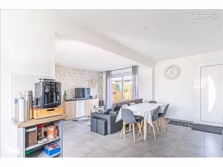 maison 5 pièces 94 m²