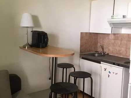 studio 1 pièce 20 m²