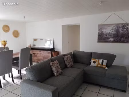 location maison f3 non meublée 95 m² + véranda & jardin - bras panon centre-ville