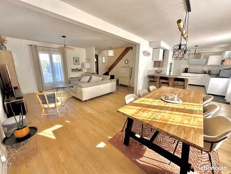 maison 6 pièces 144 m²