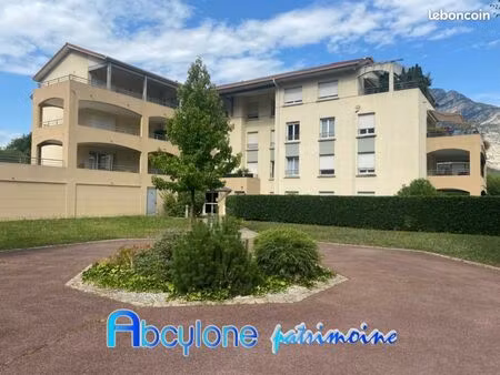 appartement 4 pièces 84 m²