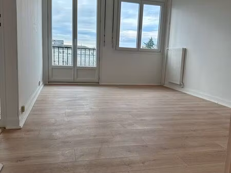 joué les tours type 2