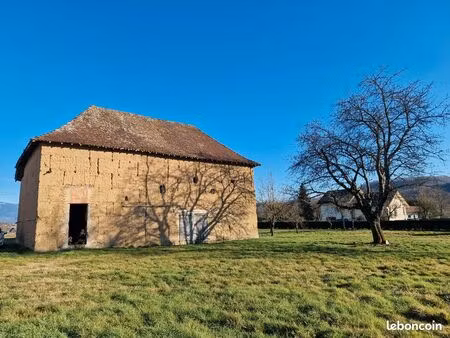 grange en pisé réhabilitable