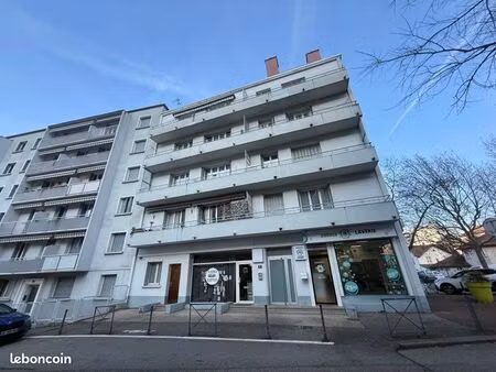 appartement 3 pièces 74m2