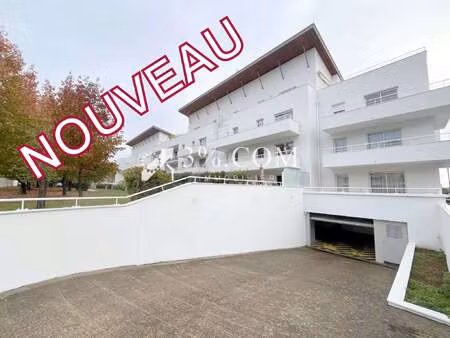 vente garage et parking à orvault (44700) : à vendre / orvault