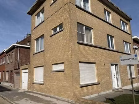 appartement à louer à sint-pieters-leeuw € 825 (ln8v8) - woonkantoor | zimmo