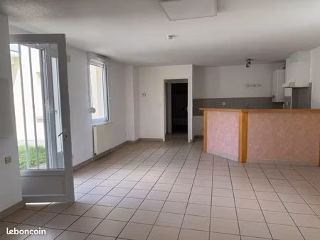 pont de poitte t3 à vendre appartement 70 m2
