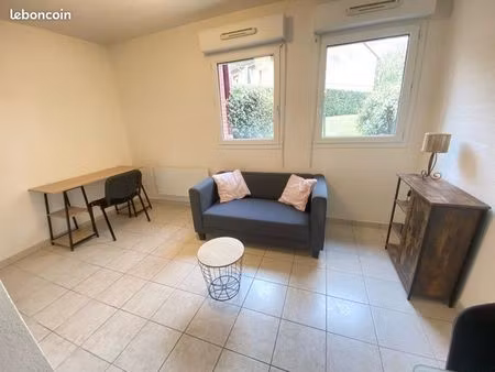 a louer grand studio bis meublé 27 m2  refait à neuf en 2026  + 1 place de parking